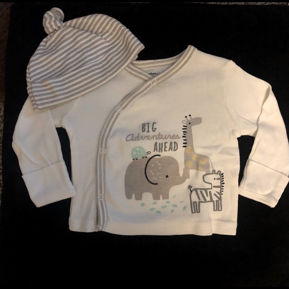 Neutral baby shirt and hat set